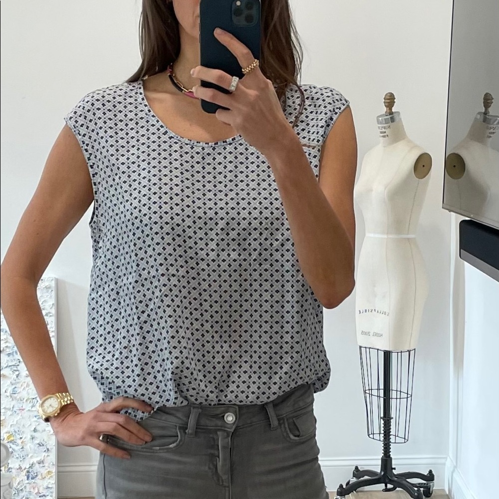 Joie sleeveless blouse size small